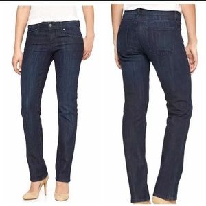 Gap women’s real straight jeans 8L